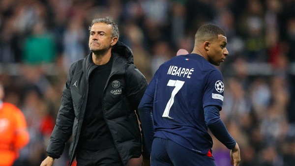 PSG không có kế hoạch tri ân Kylian Mbappé 2 Sự thiếu tôn trọng của Mbappé đối với đội bóng