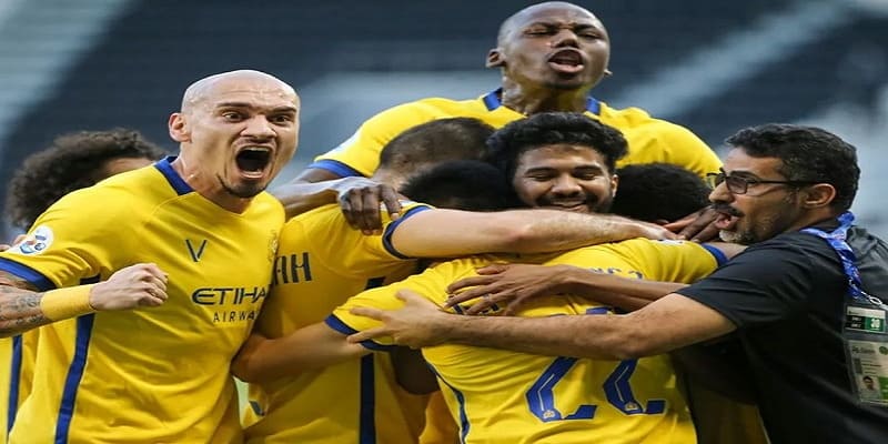 Al Nassr - Chi 80 Triệu Bảng Để Chiêu Mộ Caserio về Đội 1 Al Nassr sẵn sàng thay đổi đội hình