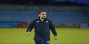 CLB Thanh Hóa Đình Công: HLV Popov Đứng về phía Cầu Thủ Đòi Nợ 8 HLV Popov