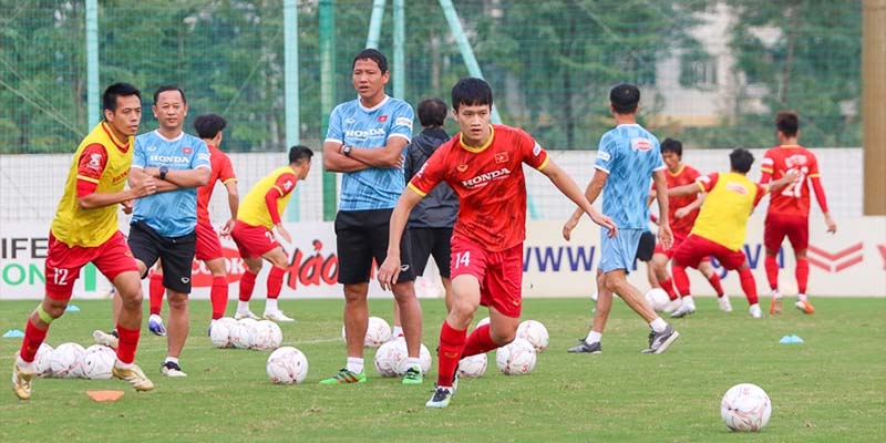 Tuyển Việt Nam Khởi Động LPBank Cup 2024 Vắng Hàng Loạt Cầu Thủ 2 Cơ hội được trao cho sao trẻ